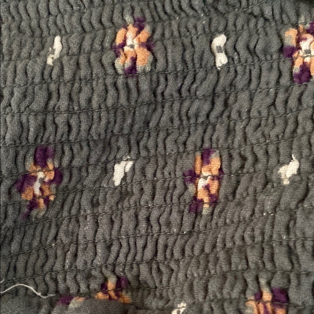 Floral Patterned Blouse - Picture 4 of 5